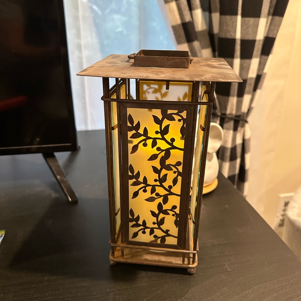 Gorgeous Vintage-Inspired Copper Lantern with Leaf Motif, Door and Handle.